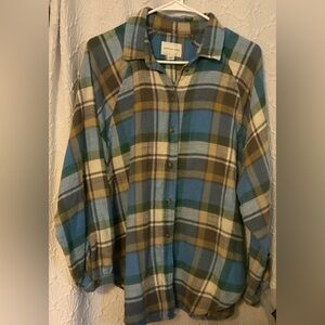 American Eagle women’s flannel